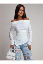 Dopasowana bluzka z asymetrycznym dołem - obrazek 3